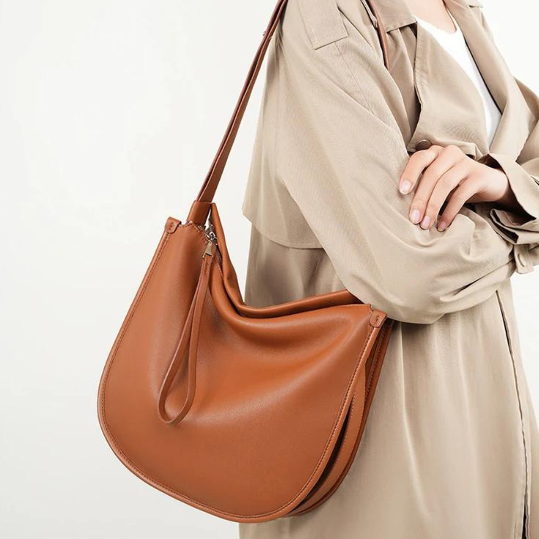 Bolsa Feminina em Couro Averina